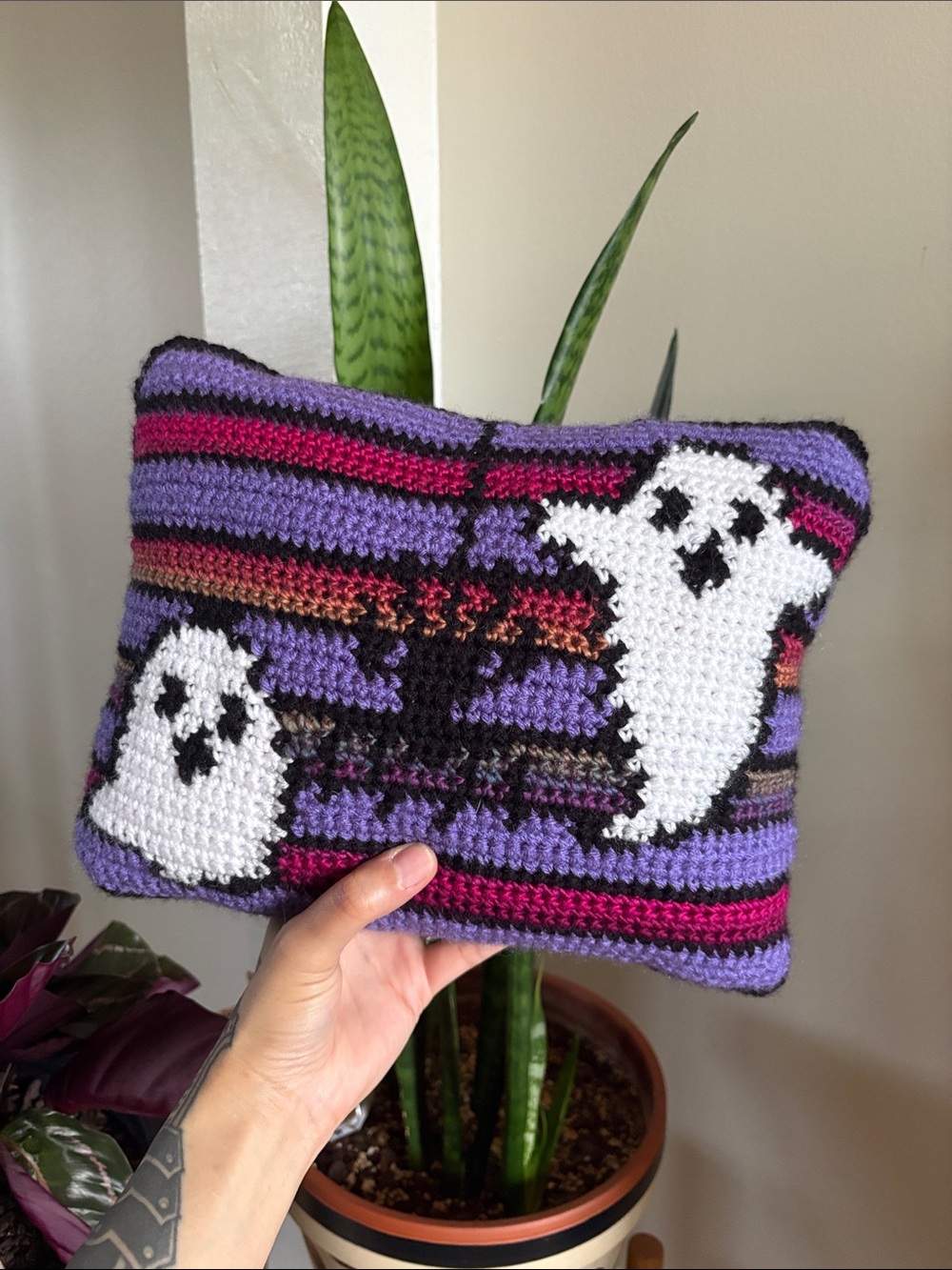 Halloween Throw Pillow | Ghosts